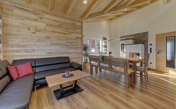 Chalet im Bayerischen Wald mit großem Wohn- und Esszimmer
